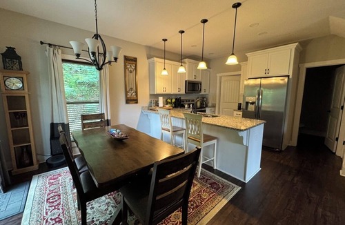 Stecoah House | Charming 3-bedroom house in Robbinsville with AC, WiFi, Hot Tub, Fire Pit