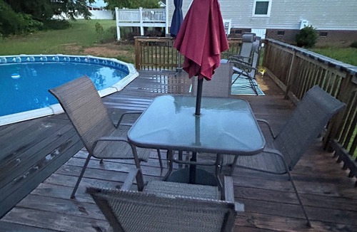 Rocky Mount House | Charming 3-bedroom house with WiFi, AC in awesome Rocky Mount