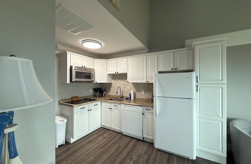 McCutcheon Field House | Charming 3-bedroom townhome Oceanfront and next to Pier in North Topsail Beach