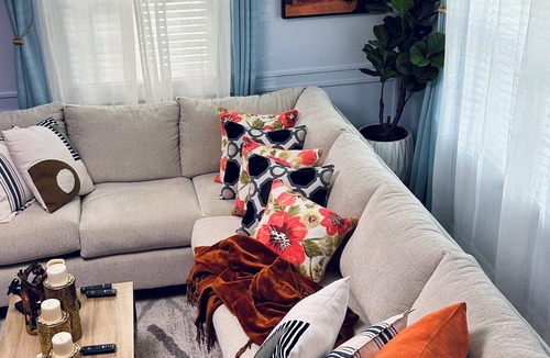 Charlotte House | Charming 4-bedroom house with AC and WiFi in fabulous Charlotte