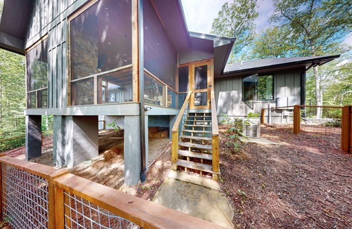Cashiers House | Charming 5BR house with Full Kitchen, HUGE screened in porch and Gas Grill