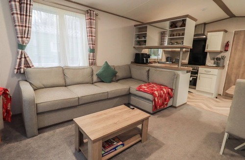 Yealand Conyers House | Charming Caravan at Foxwood Hideaway