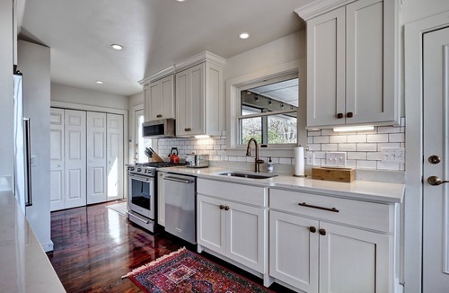 Cashiers House | Charming Cashiers Cottage with View of Chimney Rock Adjoining High Hampton