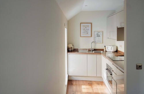 West End Apartment | Charming Central Mews Home with Secure Parking