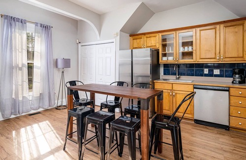 NoDa House | Charming classic bungalow in eclectic Noda!