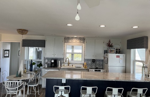 Emerald Isle Cottage | Charming cottage: ocean views, steps from beach, dog friendly! New Master Bath!