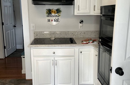 Gibsonville House | Charming cottage with all the amenities of home.