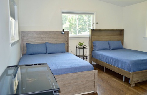 Winston - Salem Cottage | Charming Family Getaway: Pet-Friendly Haven, very close to Wake!