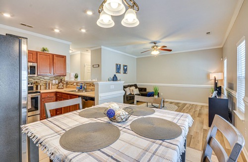 Greensboro House | Charming Greensboro Townhouse with Back Patio!