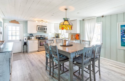 Kure Beach House | Charming Historic Cottage in Downtown Kure Beach: A 2 Minute Walk to Ocean Bliss