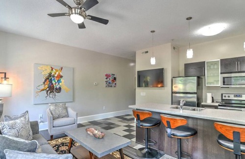 Asheville Condo | Charming Historic King James Building Unit #5