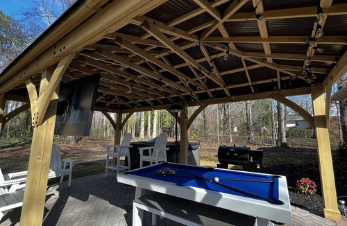 Elon College House | Charming Home w/ hot tub, pool table, and patio TV.