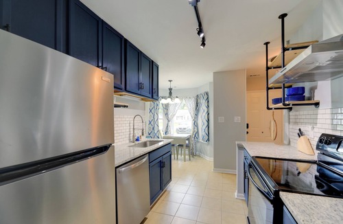 Piney Green House | Charming Jacksonville Abode w/Patio!
