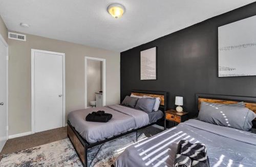 Durham Apartment | Charming King 2BR Suite in Research Triangle Park