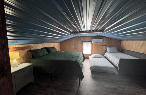 Belhaven Cabin | Charming lodge tucked in the woods of Hyde County
