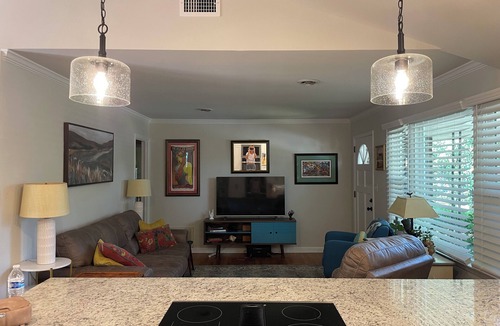 National Hills House | Charming Masters Cottage within a short walk <1 mile to the Augusta National.