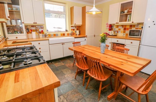Marazion House | Charming Mount View Cottage Retreat