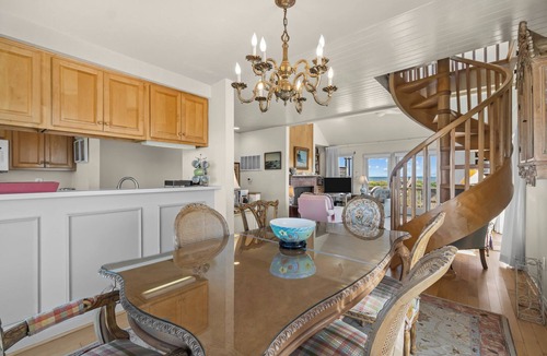Duck House | Charming Outer Banks townhome located in Sanderling with unmatched panoramic views