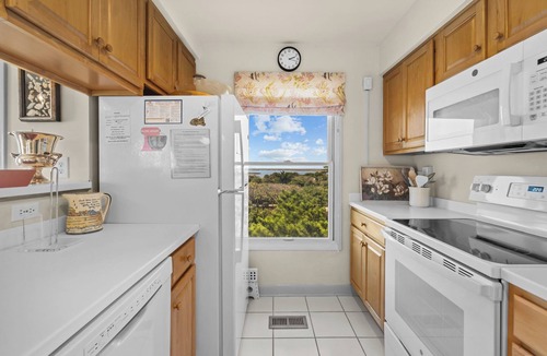 Duck House | Charming Outer Banks townhome located in Sanderling with unmatched panoramic views