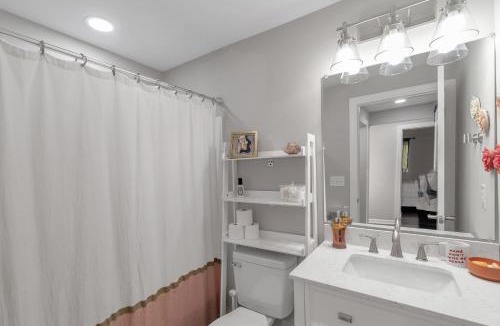 Concord House | Charming Pet Friendly Concord Retreat home