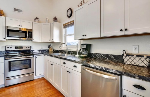 South Nags Head House | Charming Pet Friendly Oceanfront Nags Head Rental