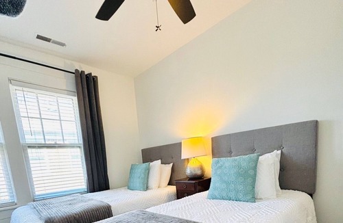 Dilworth Apartment | Charming Renovated 2 Bedroom Apartment in Charlotte - Dilworth Neighborhood