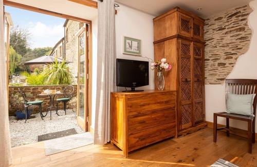 Widegates Cottage | Charming rural Water Mill conversion with private hot tub & EV charging