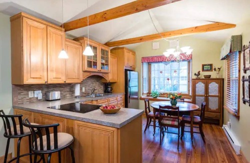 Saluda House | CHARMING Saluda on My Mind – 2min Walk to Downtown