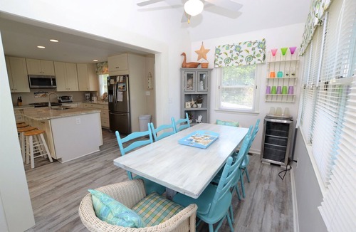 Carolina Dunes House | Charming seaside cottage located in Duck, NC.