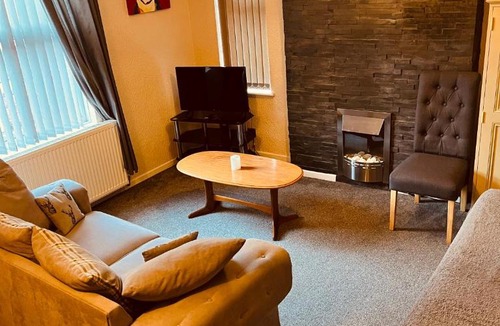 Kidderminster Apartment | Charming Spacious Apartment, Kidderminster
