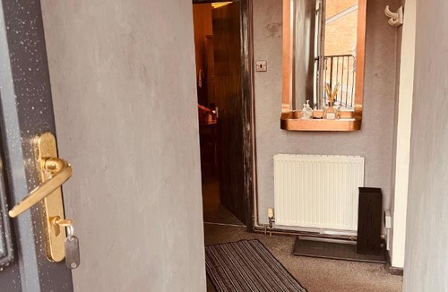 Kidderminster Apartment | Charming Spacious Apartment, Kidderminster