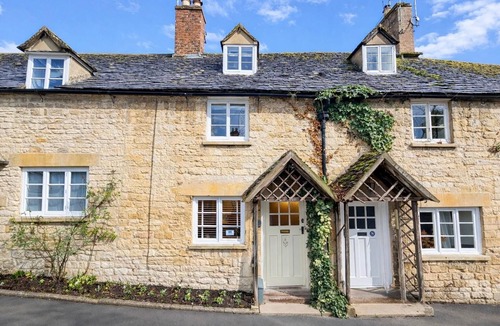 Winchcombe House | Charming Victorian Wool Cottage on the Cotswold Way in Winchcombe.