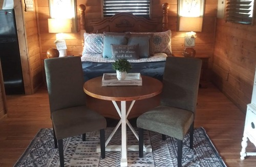 Cherokee Cabin | Charming Waterfront Cabin On The Oconaluftee River in Cherokee NC!