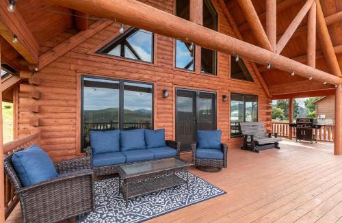 Fleetwood House | Chasing Clouds Cabin