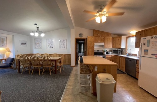 Hatteras Cottage | Chasing Sunsets Dog-friendly home w/deck and ocean view