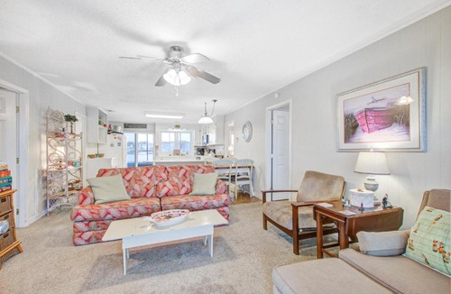 Holden Beach House | Cheeks of Tan