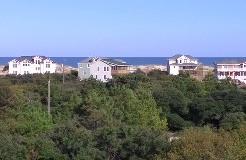 Carova Beach House | Cheepest House on the Beach with a Pool, Hot tub, 6 Bedrooms, Wild Horses