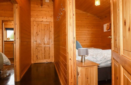 Bodmin Cabin | Cherry Lodge, Lanivet