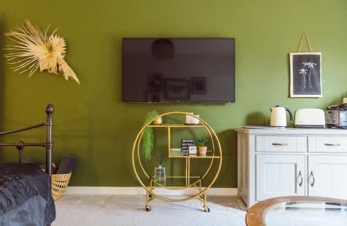 Leicester Apartment | Cherry Tree Lodge