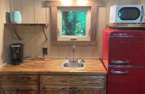 China Grove House | Cherry Treesort "The Tolson"