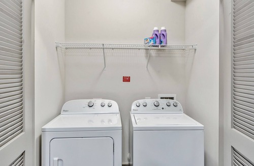 East Raleigh Apartment | Chic 1-bedroom apartment with fitness room, WiFi in vibrant Raleigh
