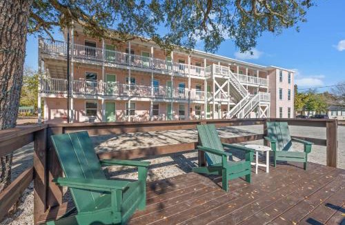 Windy Hill Apartment | Chic 1BR- Cozy Cute & Pet-Friendly