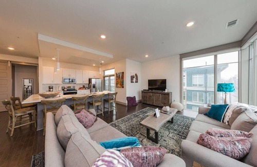 Melrose Apartment | Chic 2BR Condo w/Open Living Space | Sleeps 4!