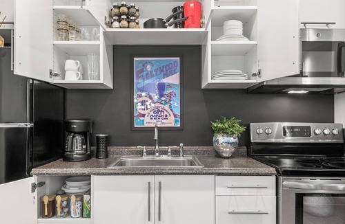 Melrose Apartment | Chic 8th Ave Condo w/Pool - 10 mins to Downtown
