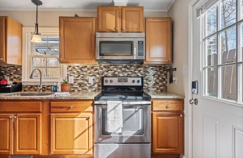 Woodcrest House | Chic Haven, Heart of Raleigh w/Parking