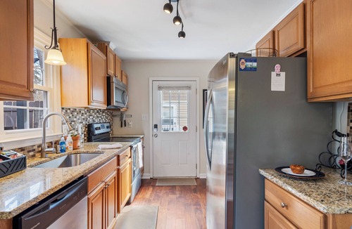 Woodcrest House | Chic Haven, Heart of Raleigh w/Parking