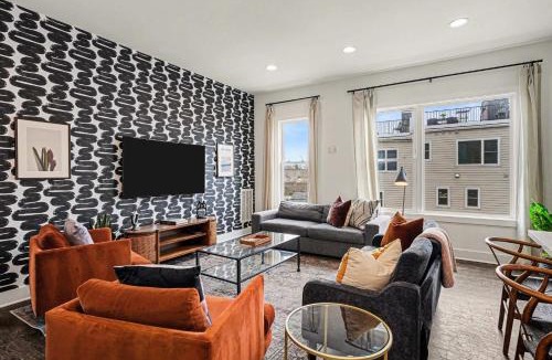 Nashville House | Chic Townhome x3 w Rooftop Views Near Broadway