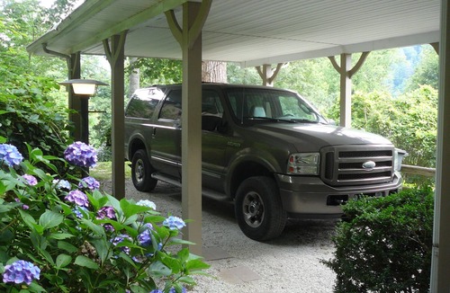 Bat Cave House | Chimney Rock Getaway minutes to State Park Wi-Fi, Game Room, Pet friendly, Kids