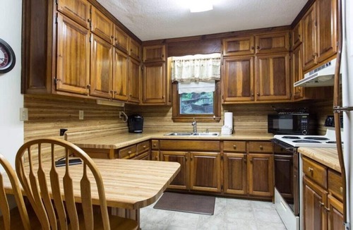 Chimney Rock House | Chimney View by Carolina Properties, Walk to shops