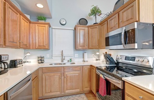 Seven Devils House | ChrisP View- Mountain House, Mountain View, Pet-Friendly, Gas Fireplace, Near High Country Attrac.